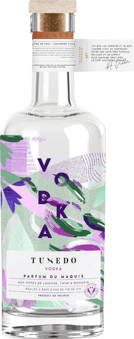 AK_Tuxedo_Spi_Vodka_Maquis_70cl_NM